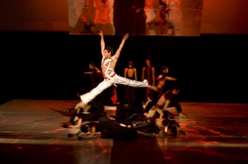 TRISTAN and IZOLDA, State Theatre Ko&scaron;ice (photo by Anton Faraonov,2008))