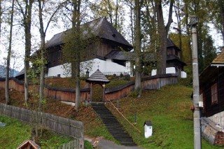 Evangelical &acute;Articled&acute; Wooden Church at Le&scaron;tiny (photo by &#317;ubica Pin&#269;&iacute;kov&aacute;)