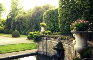 Corner of semi-circular water garden