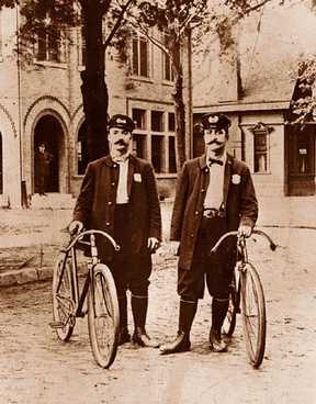 Detroit was among the first cities to put its police on wheels. This photo is from from the late 1890s. 