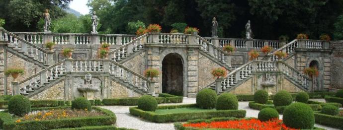 Villa Torrigiani stairs